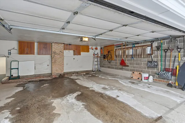 $450,000 | 2818 Farrell Avenue, Park Ridge, IL 60068