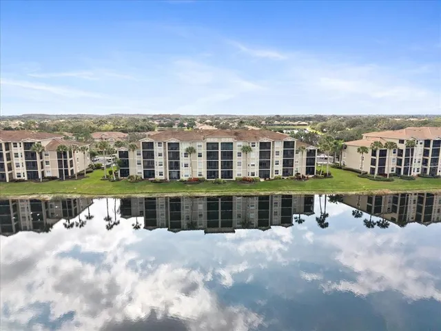 $279,900 | 7803 Grand Estuary Trail, Unit 302, Bradenton, FL 34212