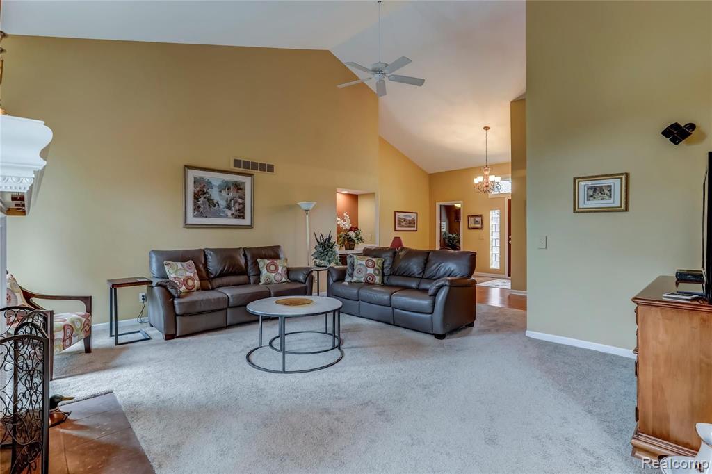 1781 South Shore Drive Rochester Hills, MI 48307 - Photo 11 of 40