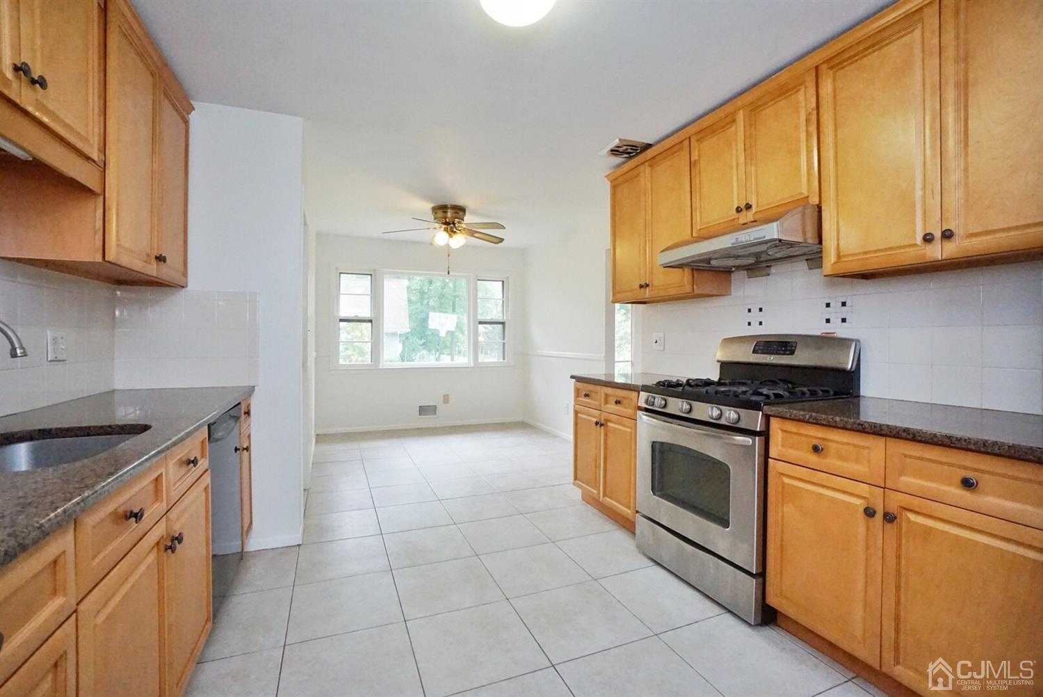 2 Malibu Drive Edison, NJ 08820 - Photo 11 of 40