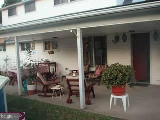 89 Cobalt Cross Road Levittown, PA 19057 - Photo 6 of 6 Gallery Image 6