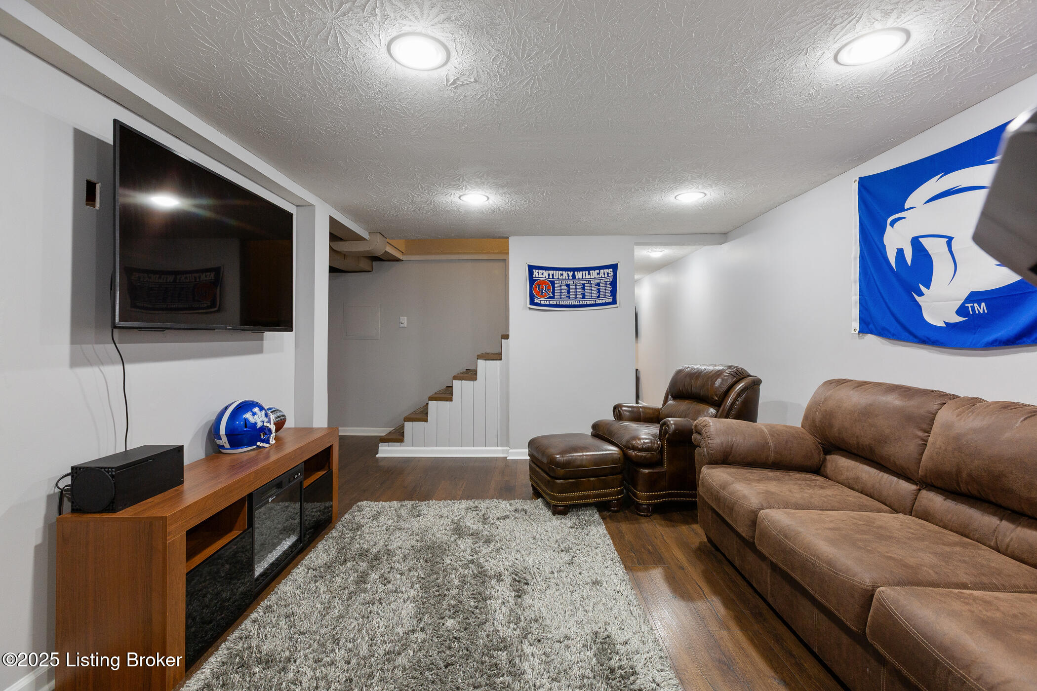12308 Hardwick Road Louisville, KY 40243 - Photo 28 of 41 42