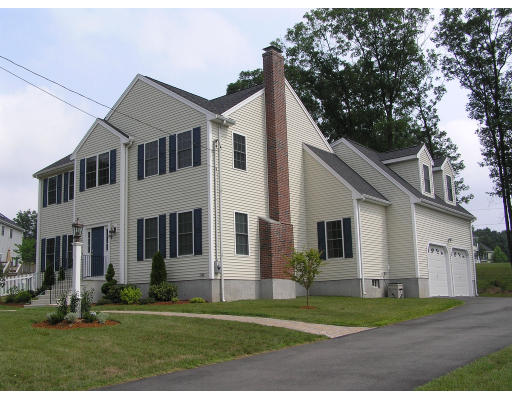 73 Meadowbrook Road Franklin, MA 02038 - Photo 1 of 12 Gallery Image 1