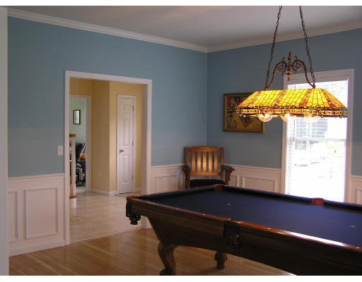 73 Meadowbrook Road Franklin, MA 02038 - Photo 6 of 12 Gallery Image 6