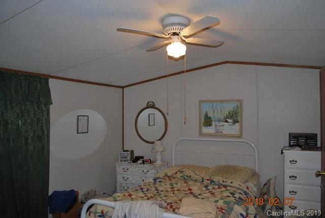 241 Pleasant Hill Road Marion, NC 28752 - Photo 12 of 25 Gallery Image 12