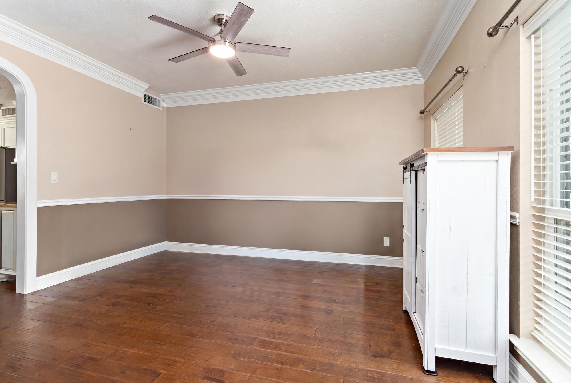 2502 Reins Road Beaumont, TX 77713 - Photo 9 of 48