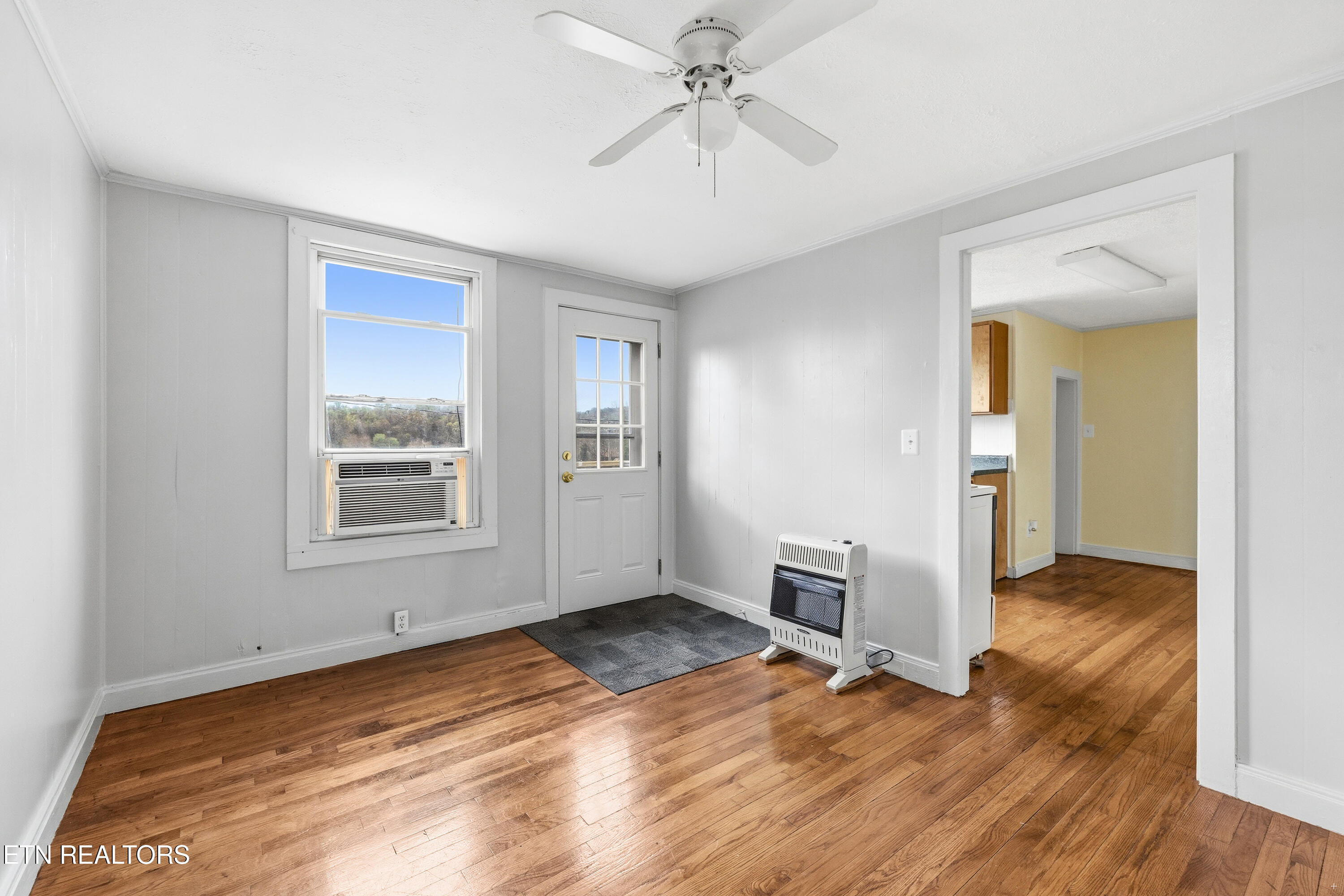 725 Church Street Loudon, TN 37774 - Photo 12 of 25 Positive Perceptions-21