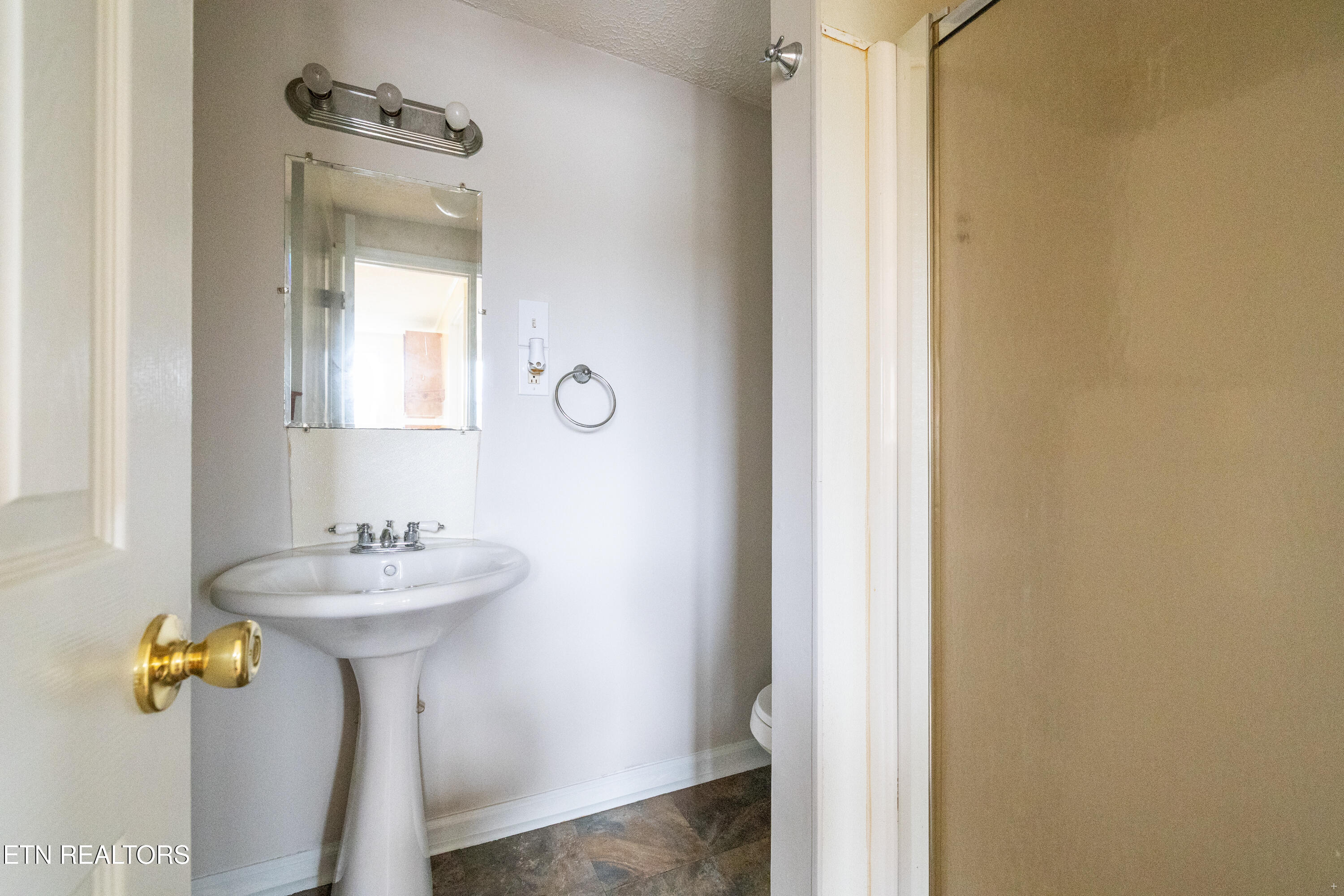 725 Church Street Loudon, TN 37774 - Photo 17 of 25 Positive Perceptions-16