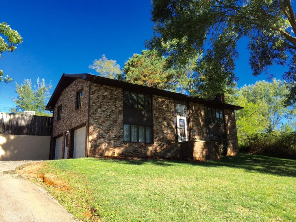 121 Montezuma Road Kingsport, TN 37664 - Photo 2 of 15 Photo 2