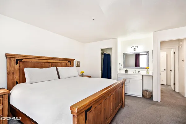 $965,000 | 963 Lions Ridge Loop, Unit 502, Vail, CO 81657