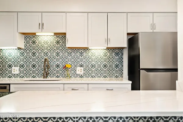 $965,000 | 963 Lions Ridge Loop, Unit 502, Vail, CO 81657