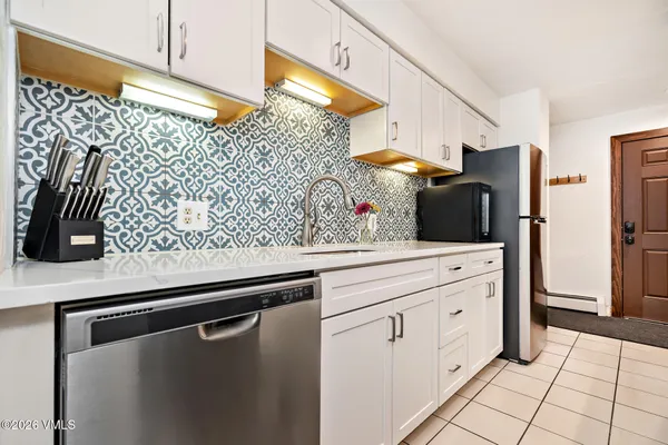 $965,000 | 963 Lions Ridge Loop, Unit 502, Vail, CO 81657