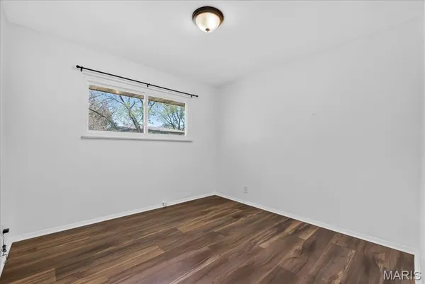 $335,000 | 1 Seawood Court, St. Louis, MO 63146