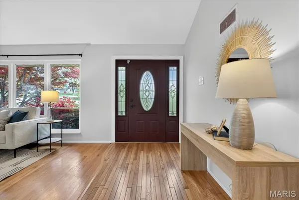 $335,000 | 1 Seawood Court, St. Louis, MO 63146