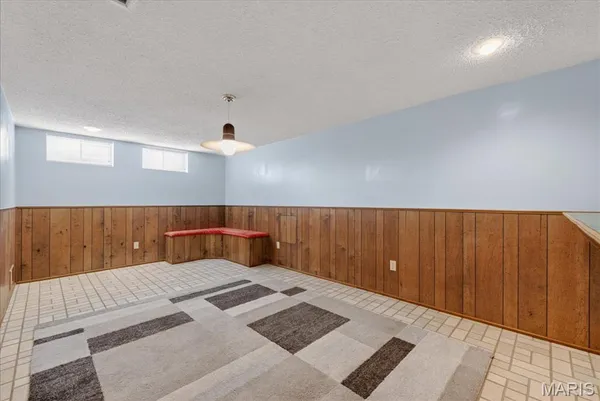 $335,000 | 1 Seawood Court, St. Louis, MO 63146