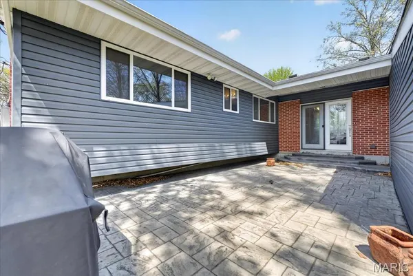 $335,000 | 1 Seawood Court, St. Louis, MO 63146
