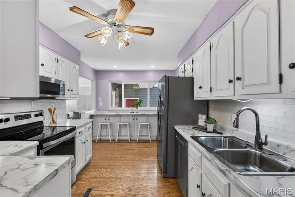 $335,000 | 1 Seawood Court, St. Louis, MO 63146