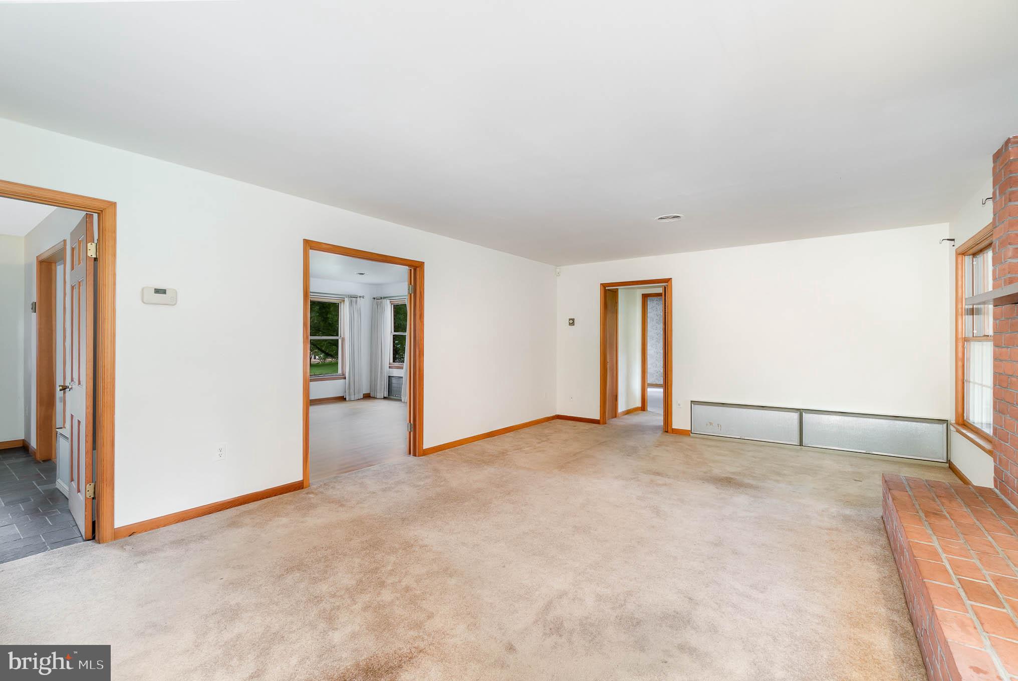 1193 Long Valley Road Westminster, MD 21158 - Photo 21 of 40 Family room view 2