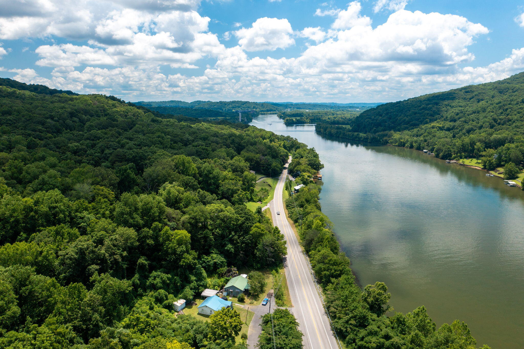 1885 Suck Creek Road Chattanooga, TN 37405 - Photo 11 of 26 32-web-or-mls-DJI_0667-2-2