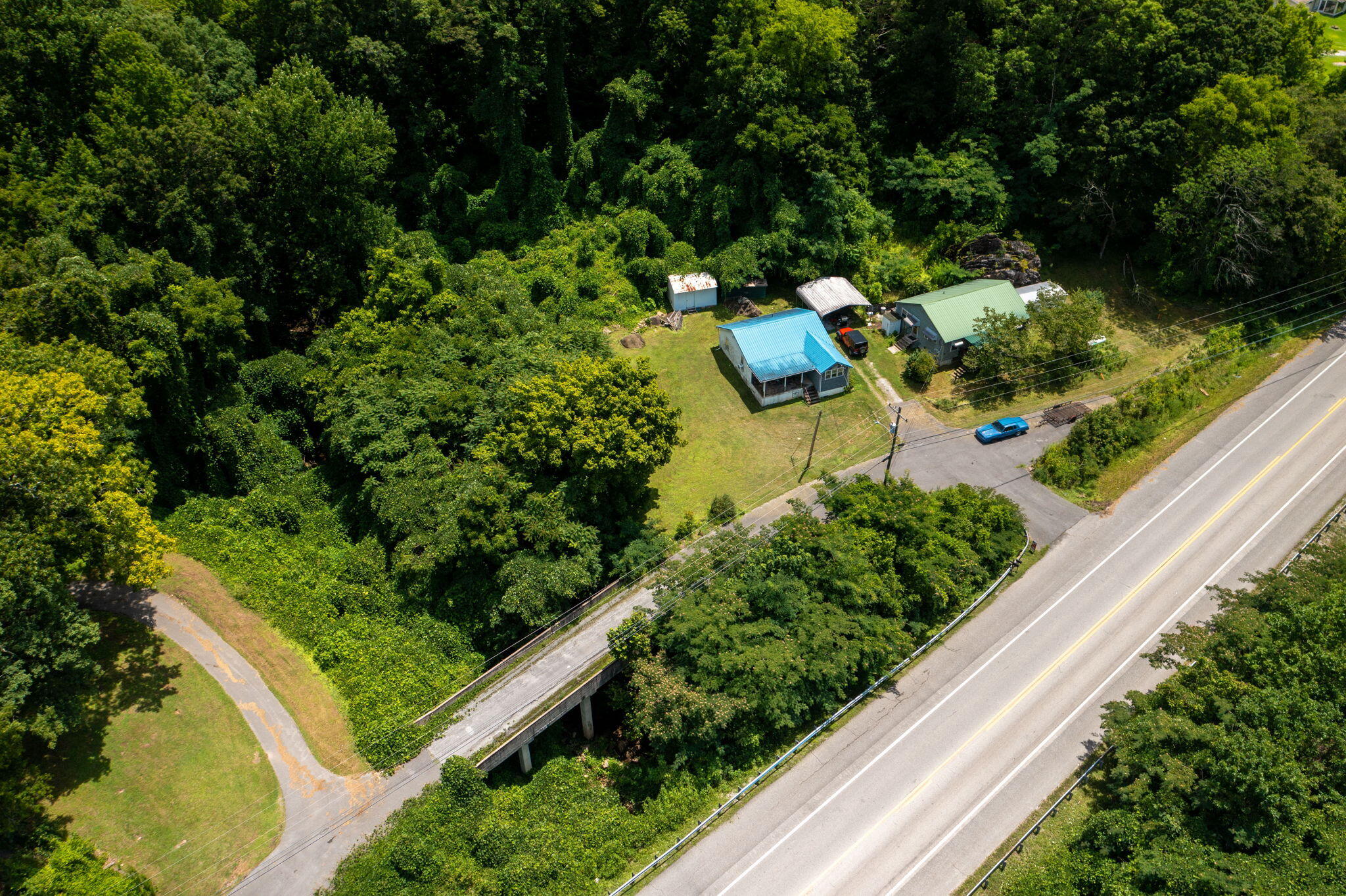 1885 Suck Creek Road Chattanooga, TN 37405 - Photo 20 of 26 41-web-or-mls-DJI_0676-11-11