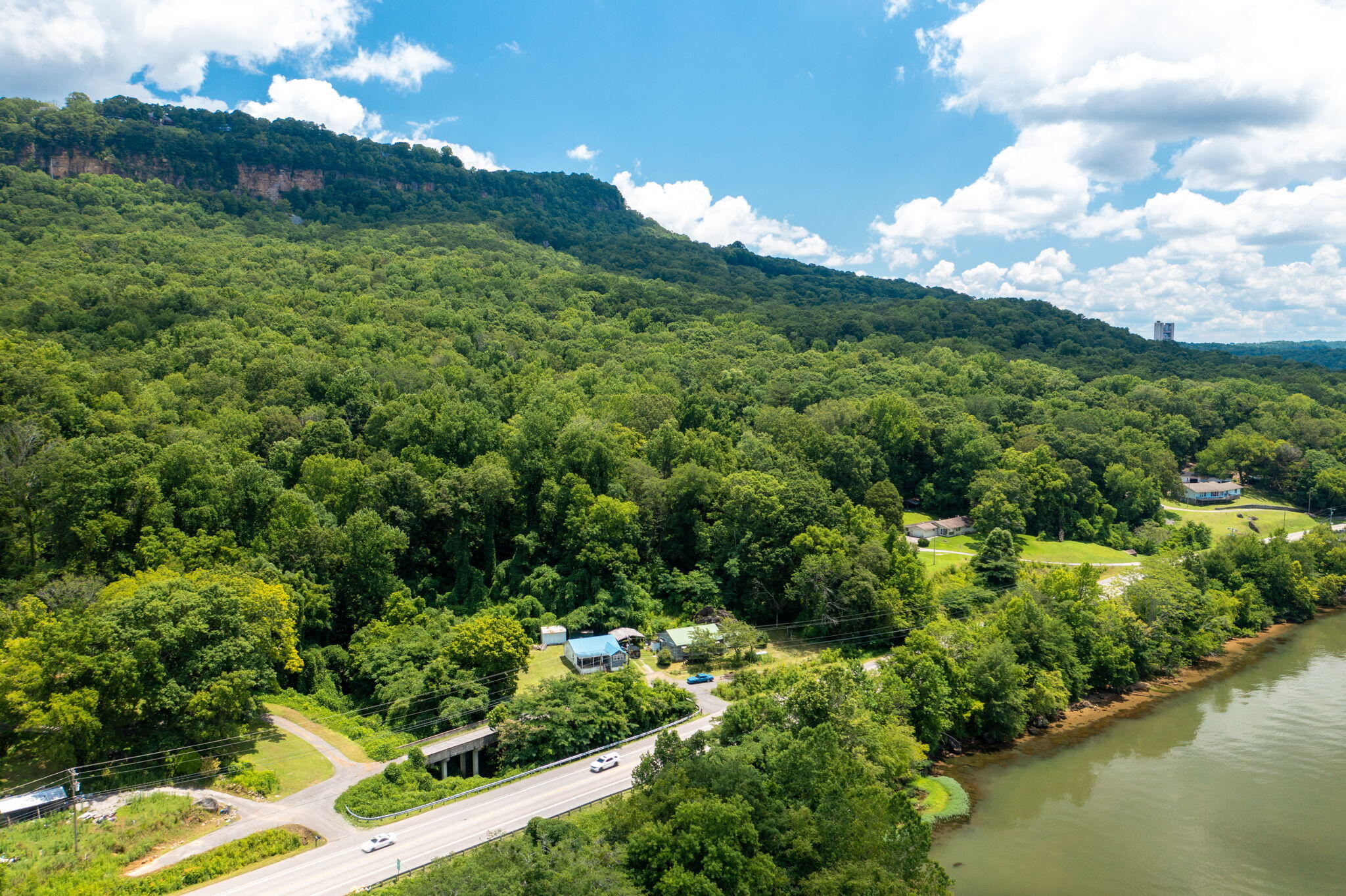 1885 Suck Creek Road Chattanooga, TN 37405 - Photo 22 of 26 43-web-or-mls-DJI_0678-13-13