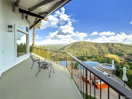 $3,395,000 | 130 Dapplegray Road, Bell Canyon, CA 91307