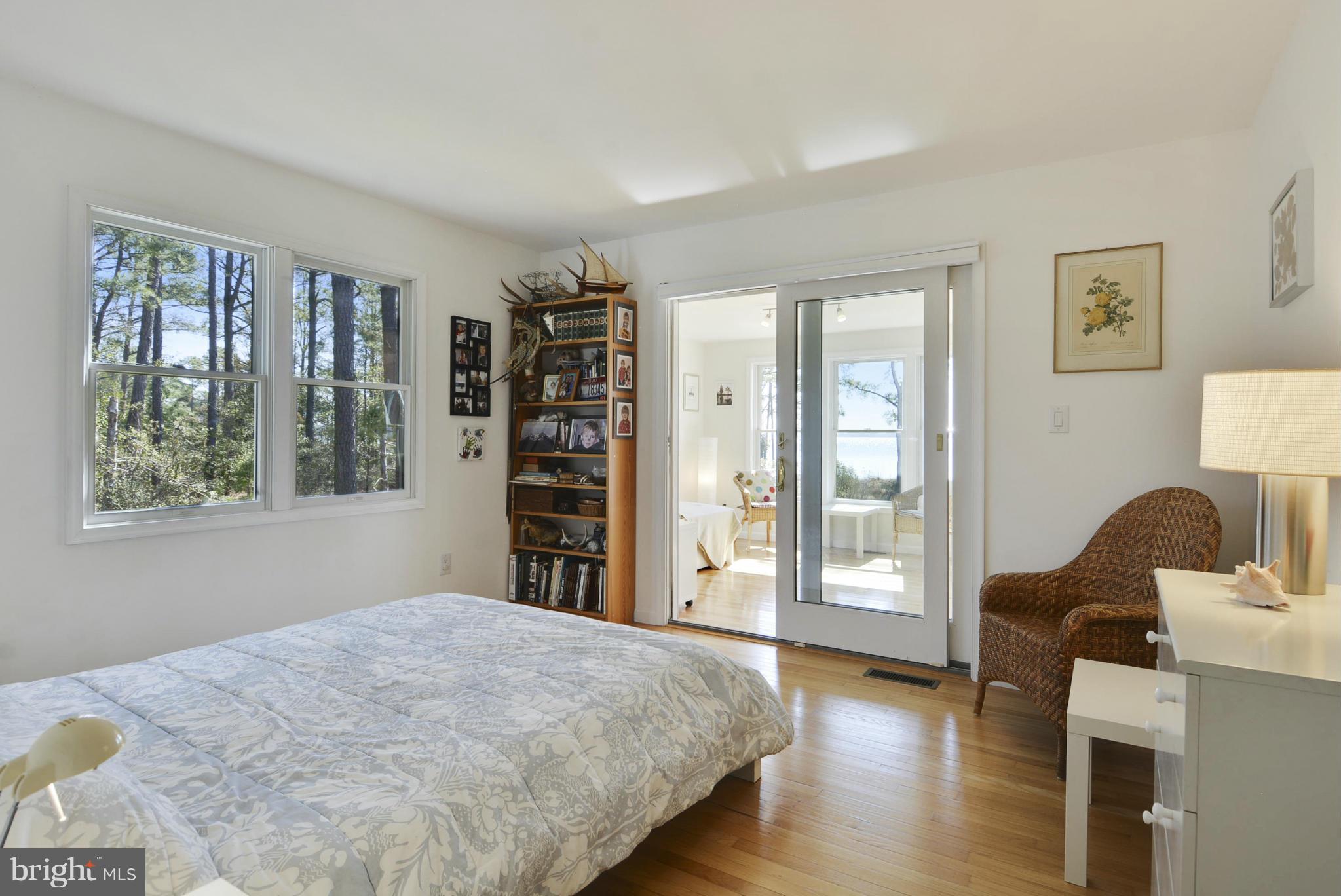 5300 Ross Neck Road Cambridge, MD 21613 - Photo 21 of 30 Main level Bedroom