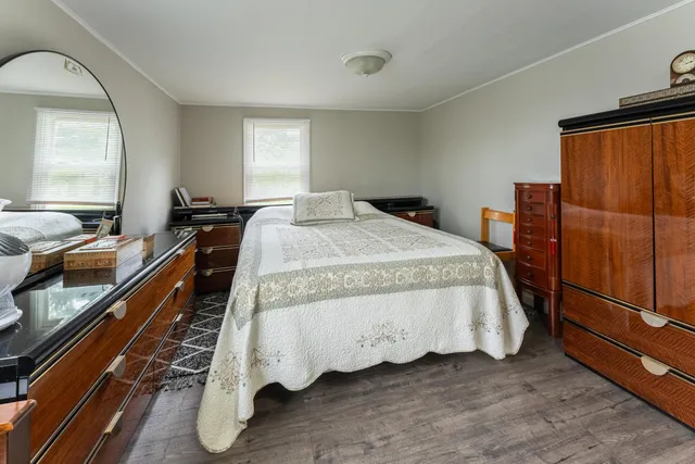 $450,000 | 3300 Ellenboro Drive, Troy, MI 48083