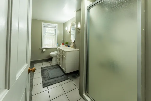 $450,000 | 3300 Ellenboro Drive, Troy, MI 48083