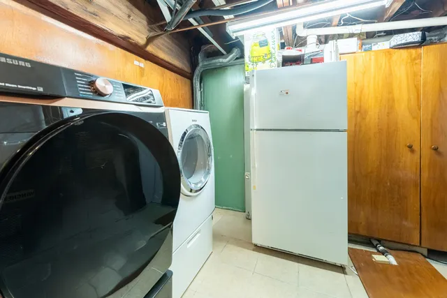 $450,000 | 3300 Ellenboro Drive, Troy, MI 48083