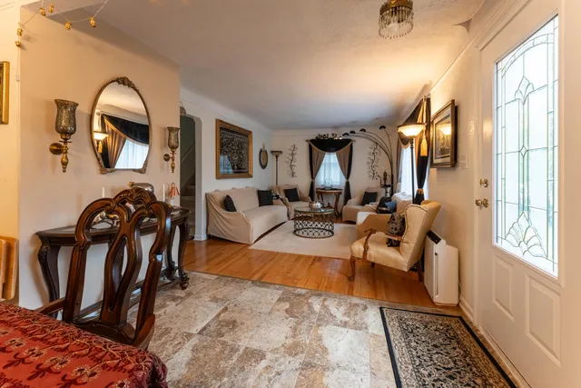 $450,000 | 3300 Ellenboro Drive, Troy, MI 48083