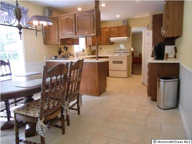 46 Hawthorne Road Middletown, NJ 07701 - Photo 2 of 19 Additional Photo