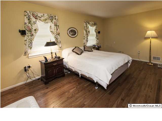 46 Hawthorne Road Middletown, NJ 07701 - Photo 12 of 19 Additional Photo