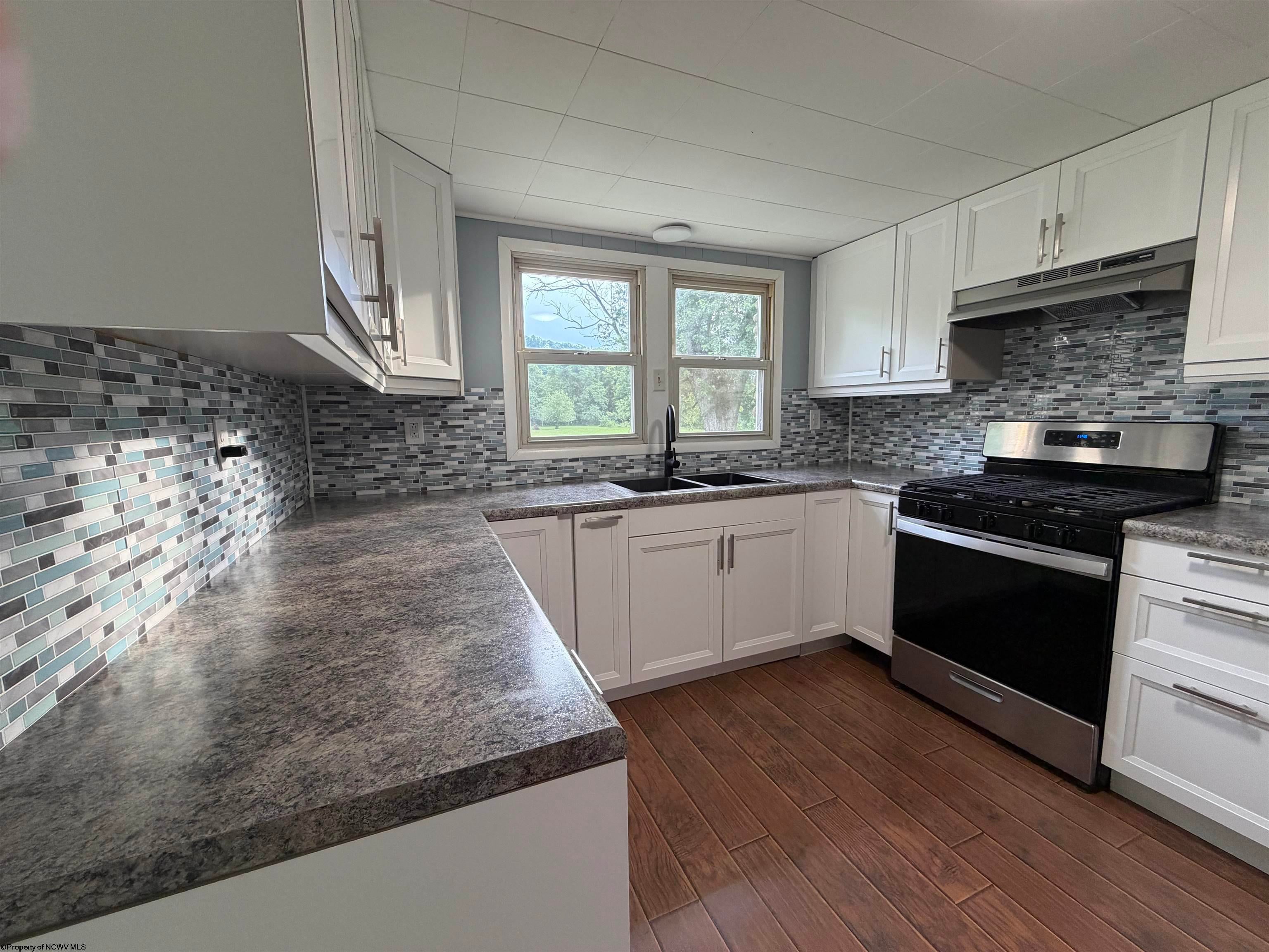 813 New Geneva Road Point Marion, PA 15474 - Photo 7 of 36 Gallery Image 7