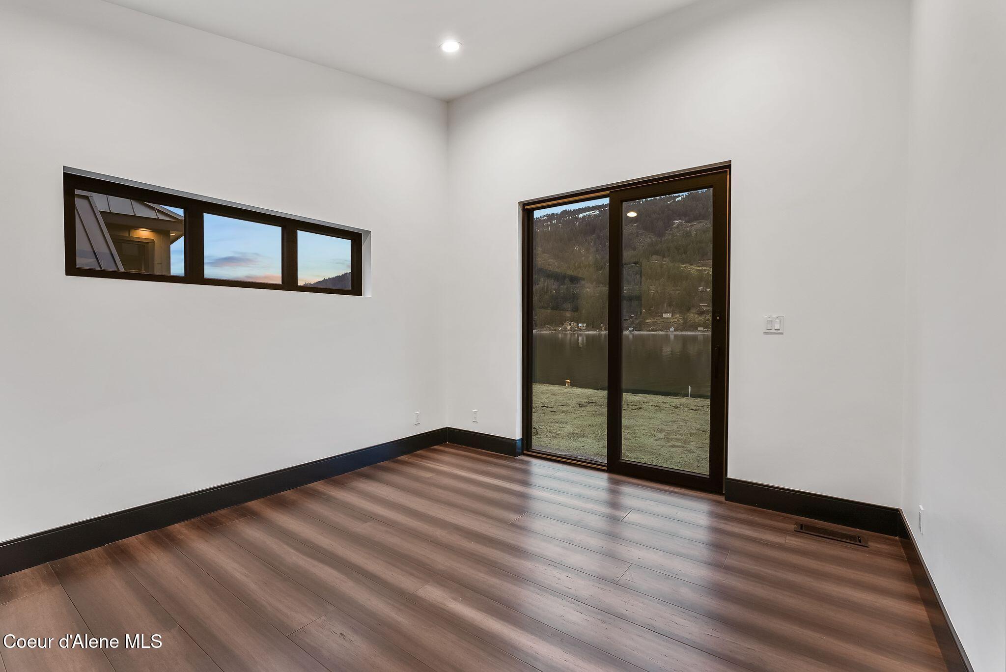 1770 Garfield Bay Road Sagle, ID 83860 - Photo 31 of 100 Main floor ensuite