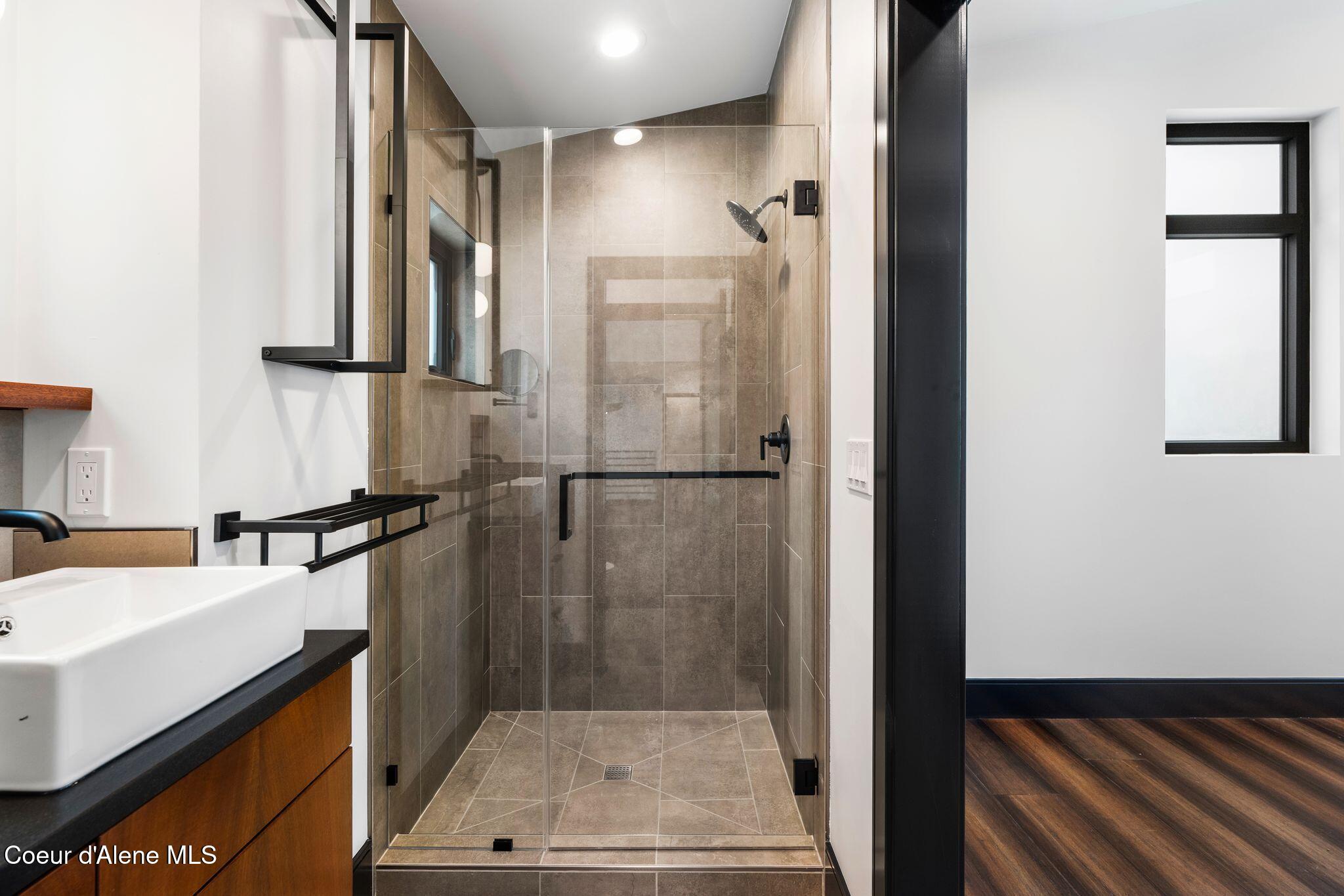 1770 Garfield Bay Road Sagle, ID 83860 - Photo 47 of 100 40_A7408910