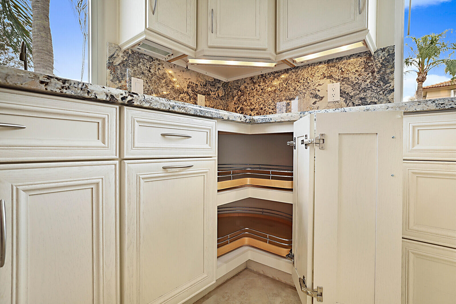 6819 Via Regina Boca Raton, FL 33433 - Photo 21 of 39