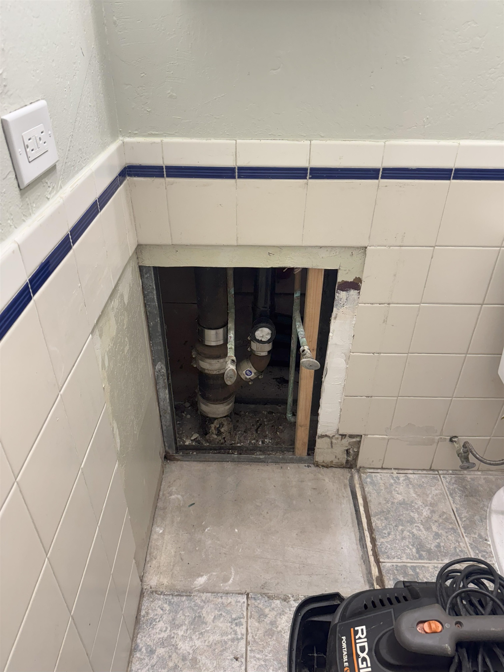 111 Kahului Beach Road, Unit B213 Kahului, HI 96732 - Photo 21 of 28 a close view of sink