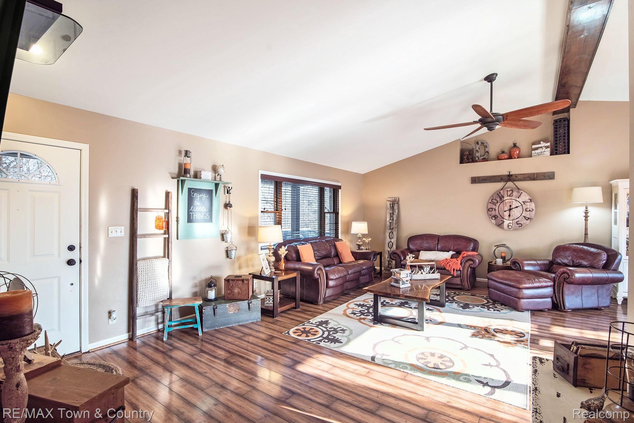 8101 North Nichols Road Flushing, MI 48433 - Photo 7 of 41 14.jpg