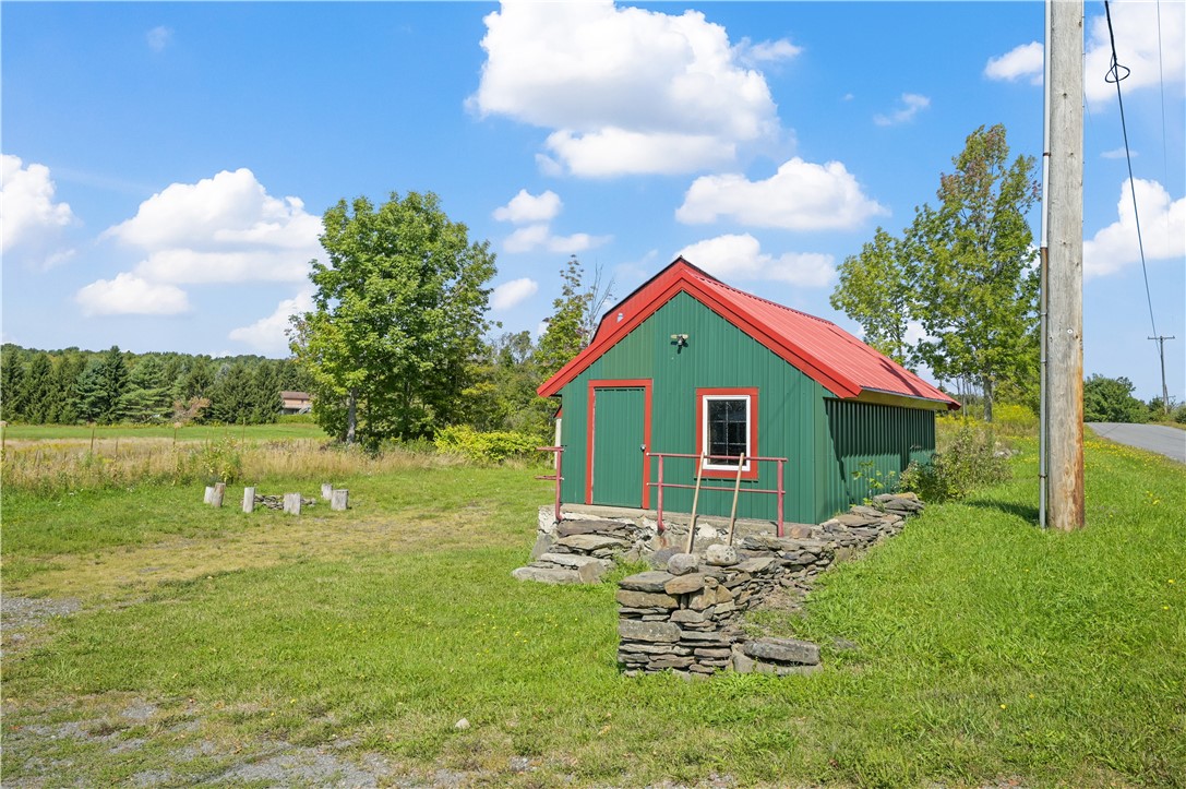 313 Enid Road Jefferson, NY 12093 - Photo 5 of 48