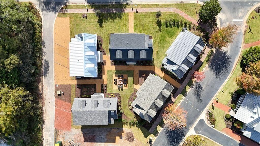 126 Morgan Street Senoia, GA 30276 - Photo 4 of 33
