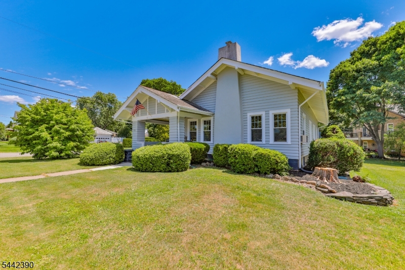 670 Belvidere Road Phillipsburg, NJ 08865 - Photo 2 of 50