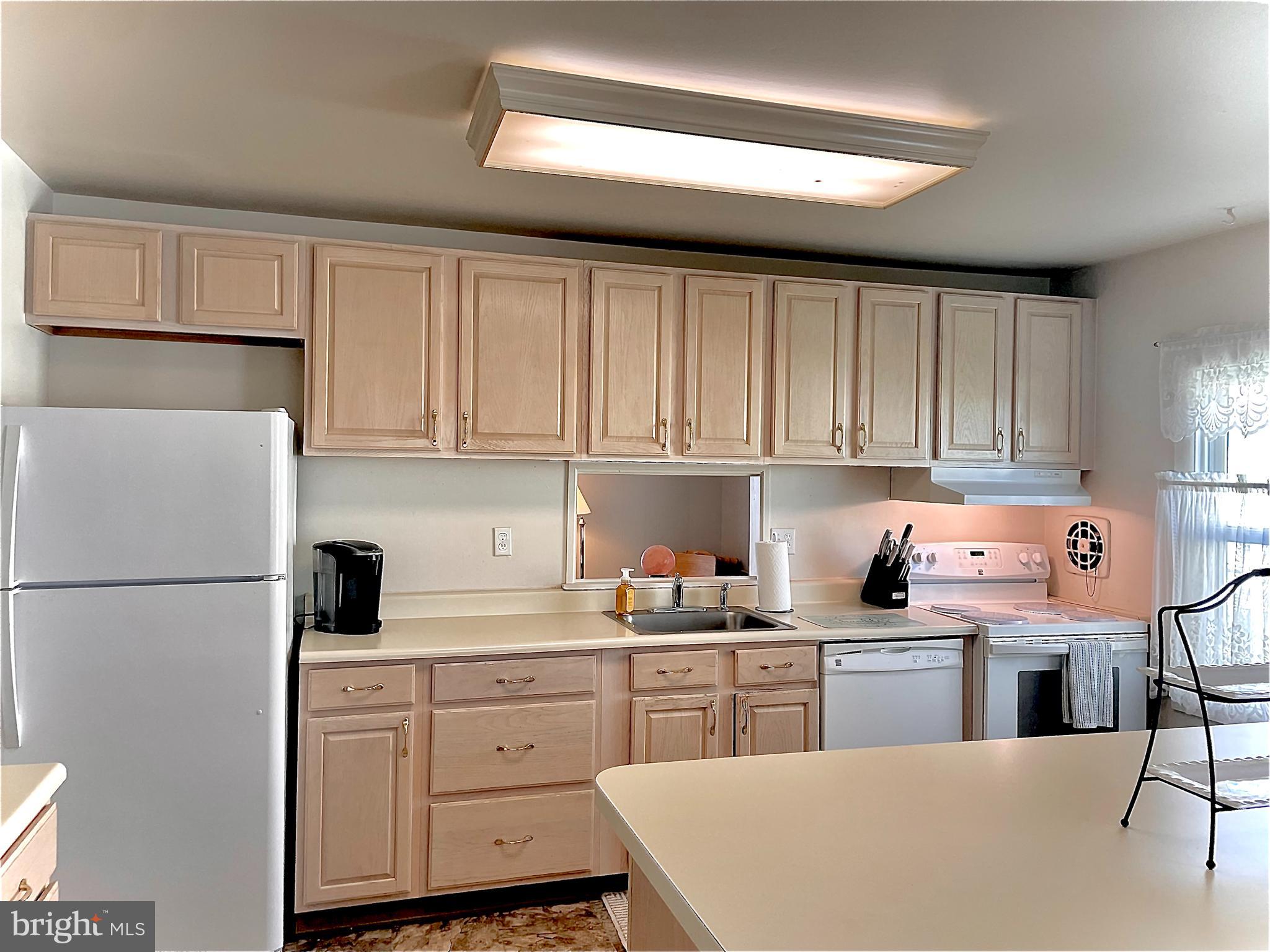 16 Cordrey Road Newark, DE 19713 - Photo 6 of 21 Kitchen
