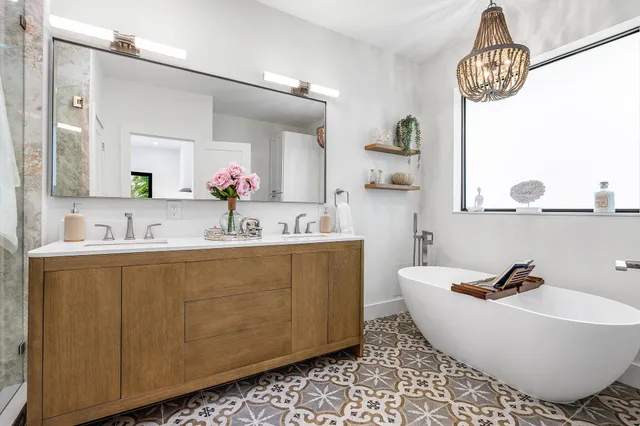 $2,725,000 | 6901 Giralda Circle, Boca Raton, FL 33433