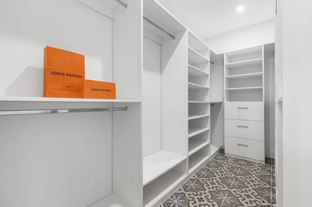 $2,725,000 | 6901 Giralda Circle, Boca Raton, FL 33433