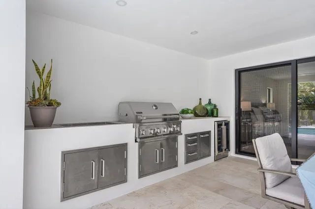 $2,725,000 | 6901 Giralda Circle, Boca Raton, FL 33433