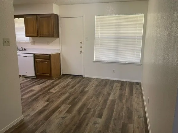 $1,495 | 509 Hedgewood Drive, Georgetown, TX 78628