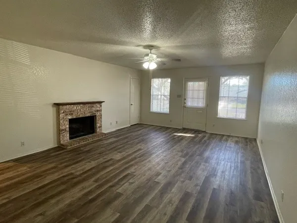 $1,495 | 509 Hedgewood Drive, Georgetown, TX 78628