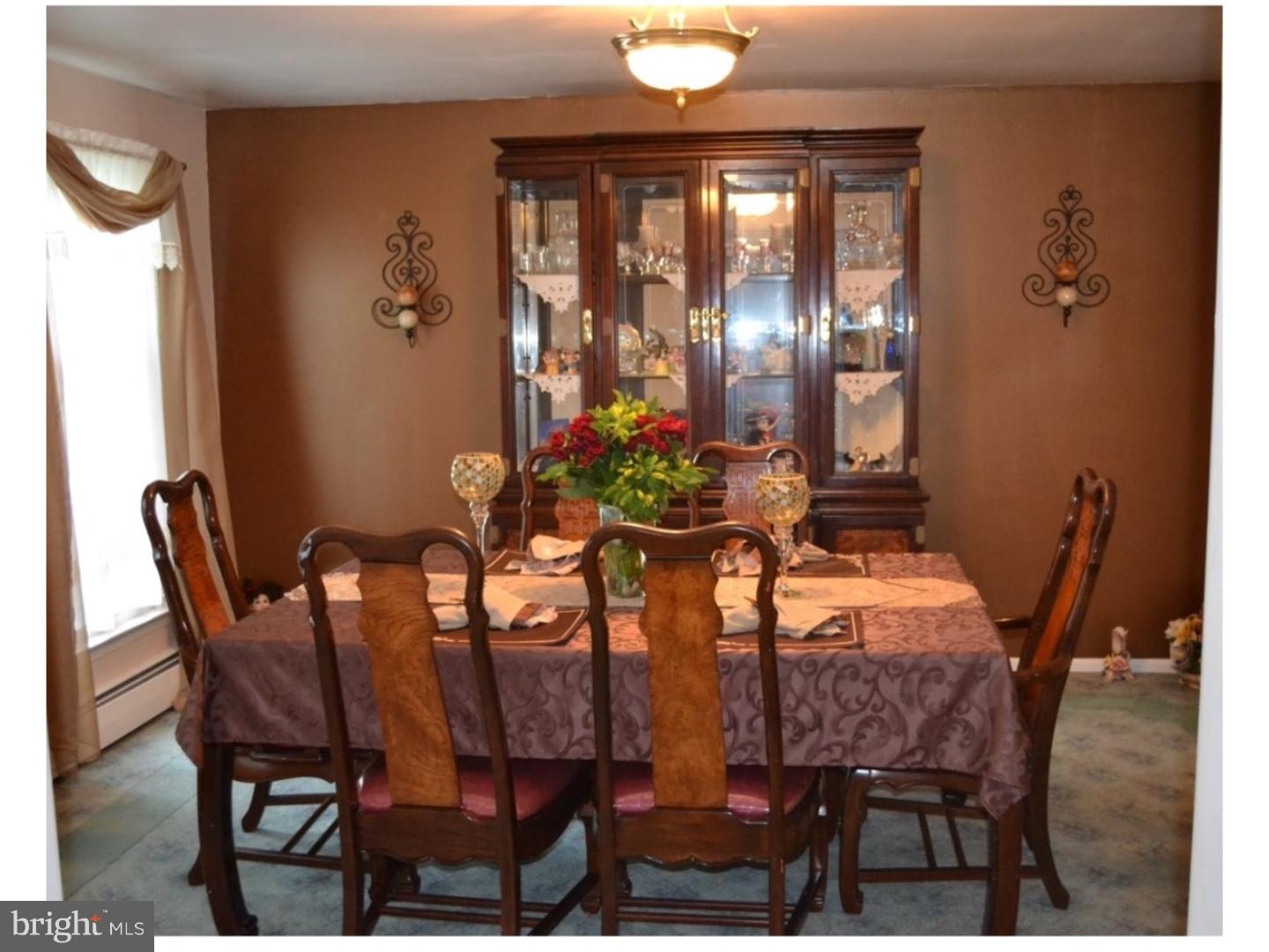 180 Meetinghouse Road Doylestown, PA 18901 - Photo 3 of 25 Dining Room