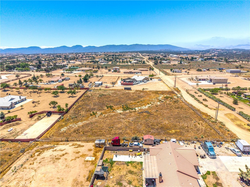 6589 Fremontia Road Oak Hills, CA 92344 - Photo 5 of 16